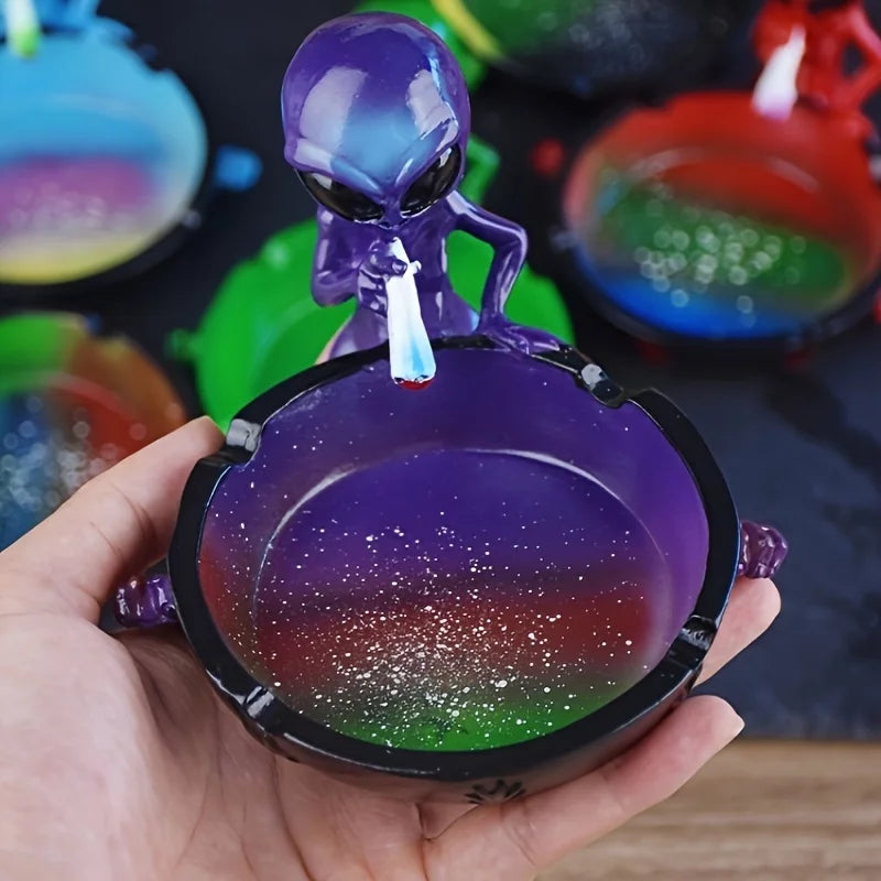 Puffing Alien Ashtray